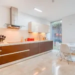 Bk - 3 Pools - Gym - Ac - Huge Balcony Apartamento