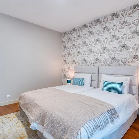 Bk - 3 Pools - Gym - Ac - Huge Balcony Apartamento Funchal (Madeira)