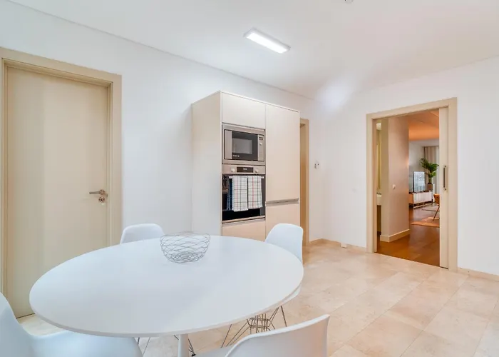 Bk - 3 Pools - Gym - Ac - Huge Balcony Apartamento Funchal (Madeira)