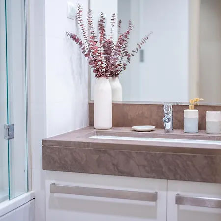 Bk - 3 Pools - Gym - Ac - Huge Balcony Funchal (Madeira)