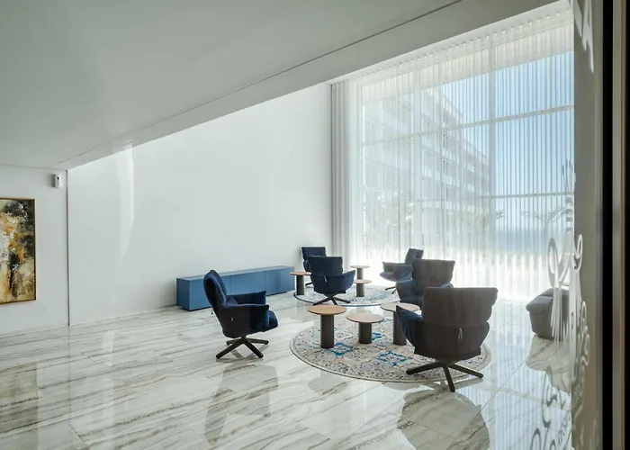 Bk - 3 Pools - Gym - Ac - Huge Balcony * Funchal (Madeira)